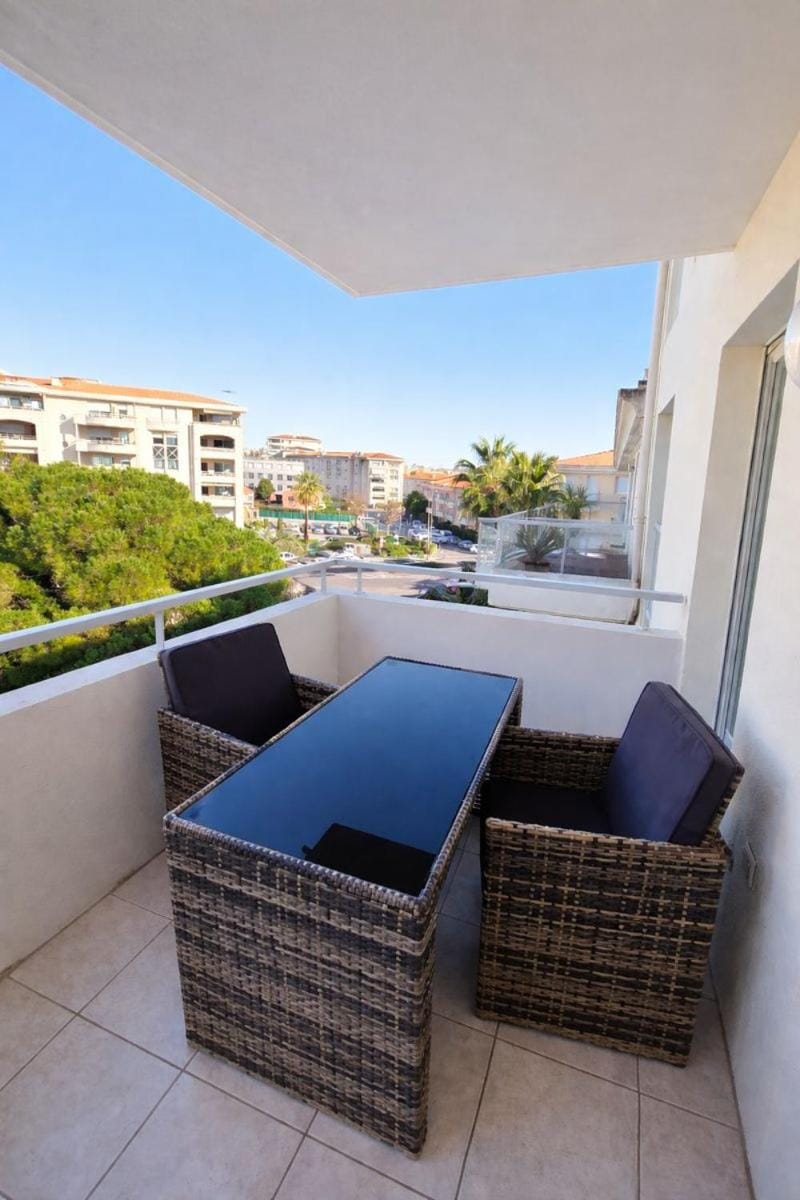 L'Écrin de Juan, T2 de standing, 2P, plages et parcs Apartment in Antibes