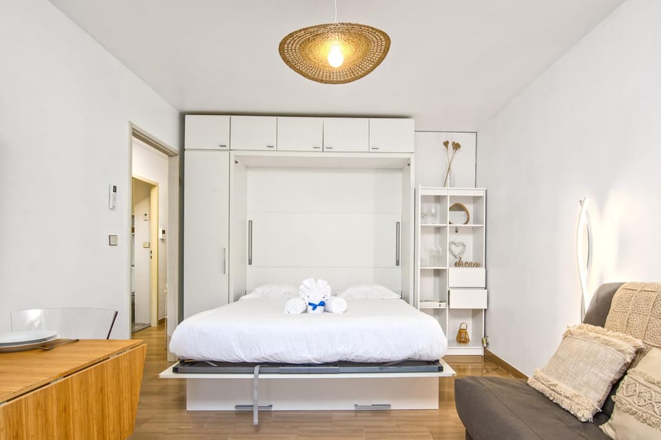 Charmant studio à 2 pas des plages et du centre Apartment in Menton