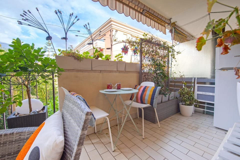 Charmant studio à 2 pas des plages et du centre Apartment in Menton
