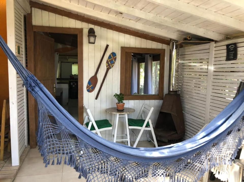 Suíte na Praia do Rosa com Café da Manhã Apartment in Imbituba