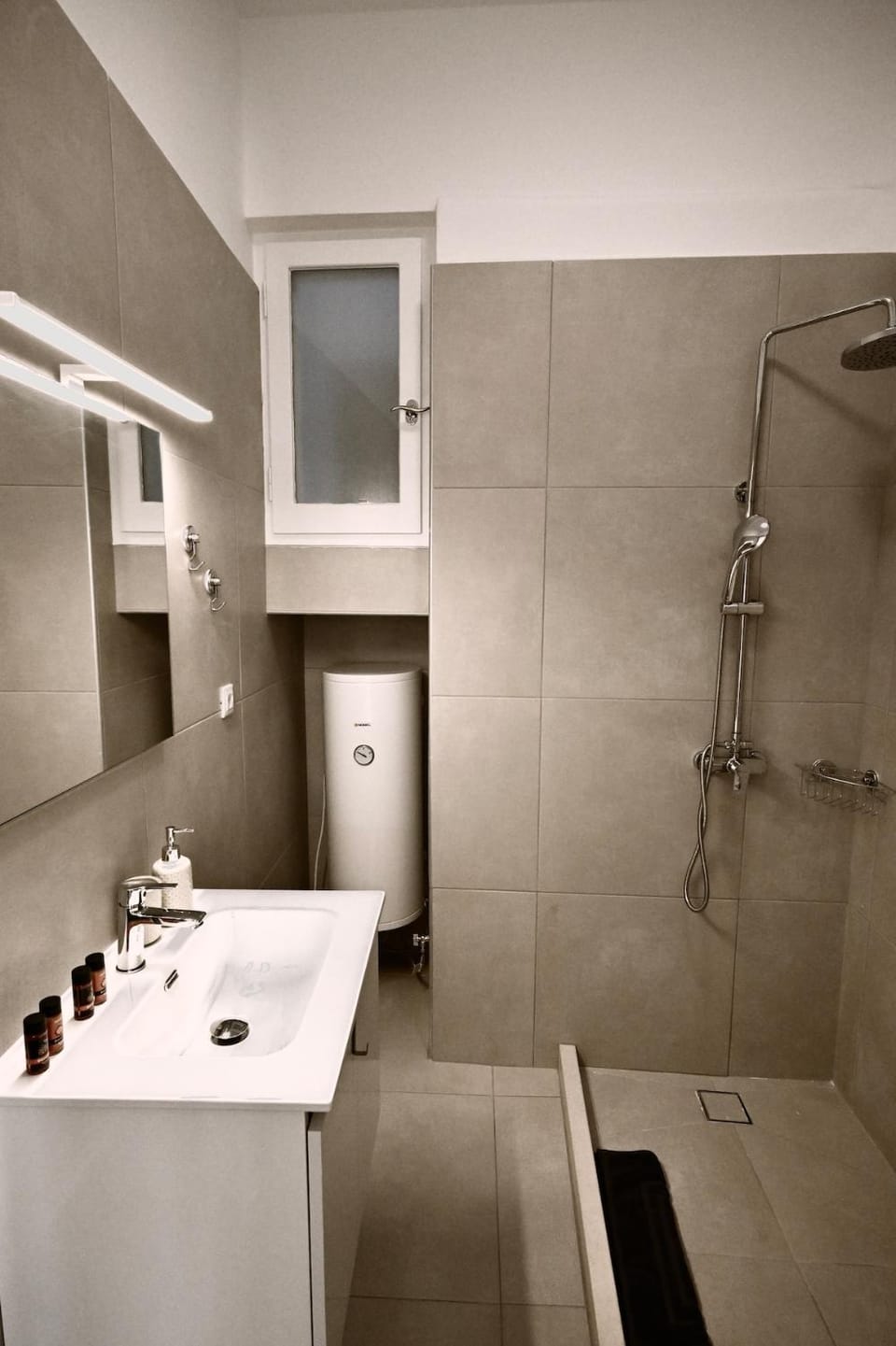 Shower, Bathroom