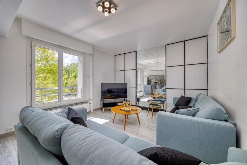 COLIVING - Sahara Bedroom - Convenient & Near CERN Apartment in Canton of Geneva