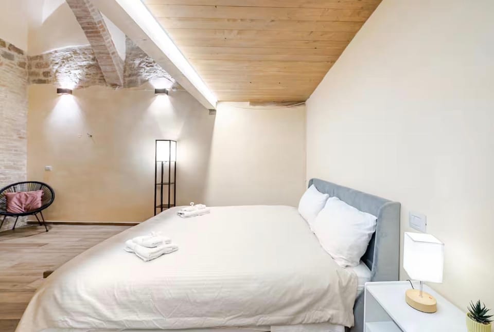Piazza IV Novembre Heritage - The Absolute Center Apartment in Perugia