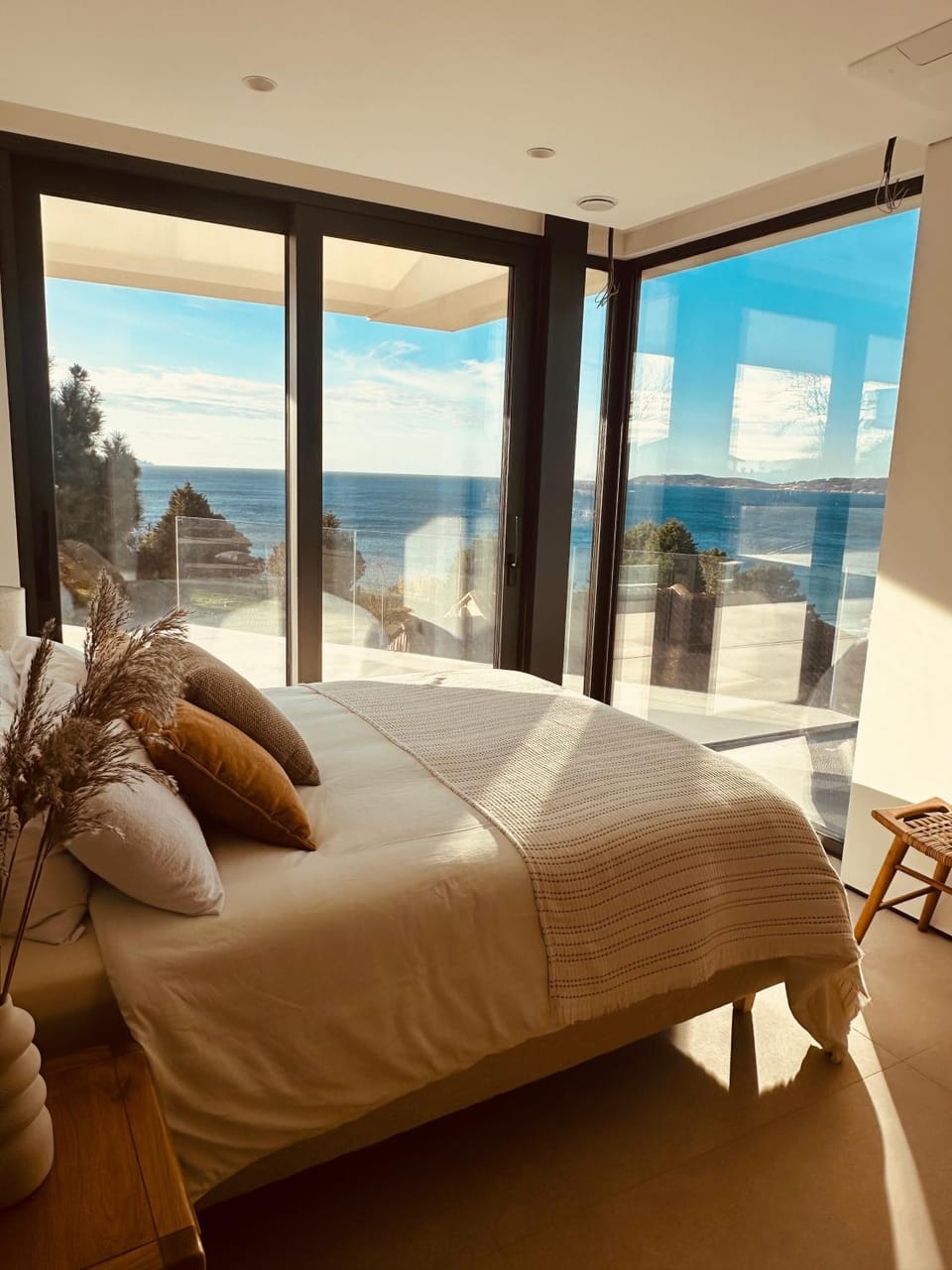 Bed, Natural landscape, View (from property/room), Photo of the whole room, Bedroom, Sea view