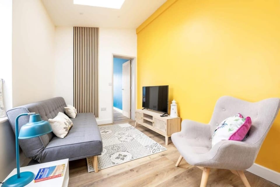 Stylish Apartment in Falmouth nr Seafront Apartment in England