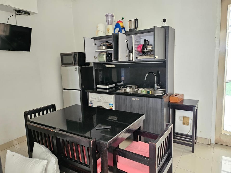 TV and multimedia, Kitchen or kitchenette