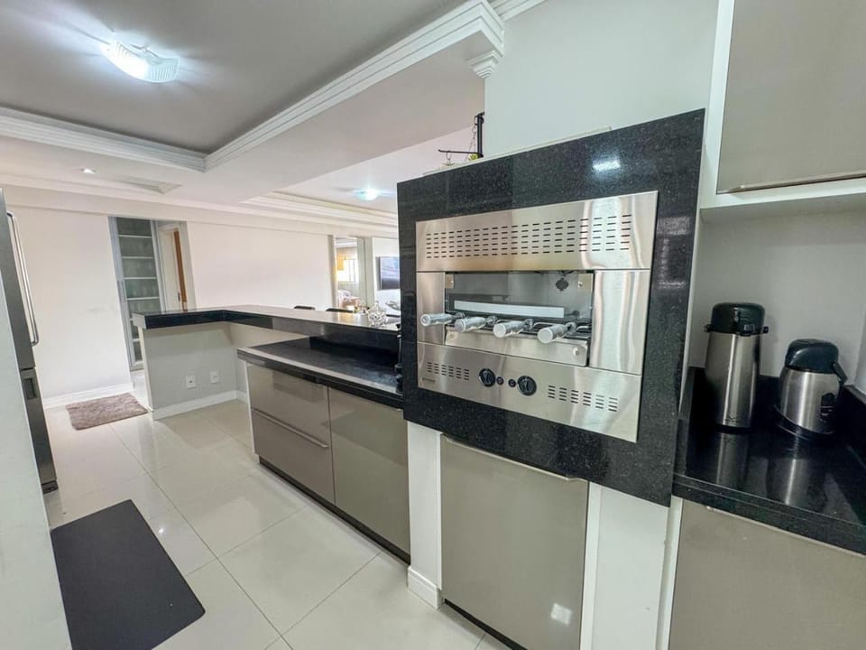 Apartamento Avenida Brasil, com dois quartos Apartment in Camboriú
