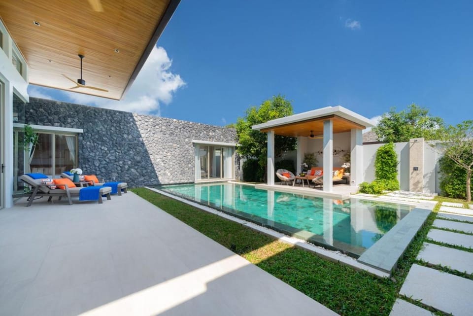 NEW Luxury 4BR Villa with Pool & relaxation zones D07 Villa in Choeng Thale