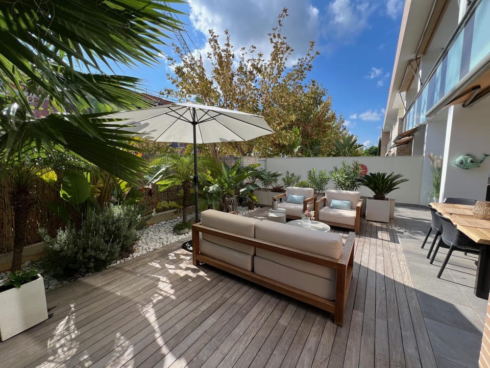 Garden, Balcony/Terrace, Seating area, Garden view