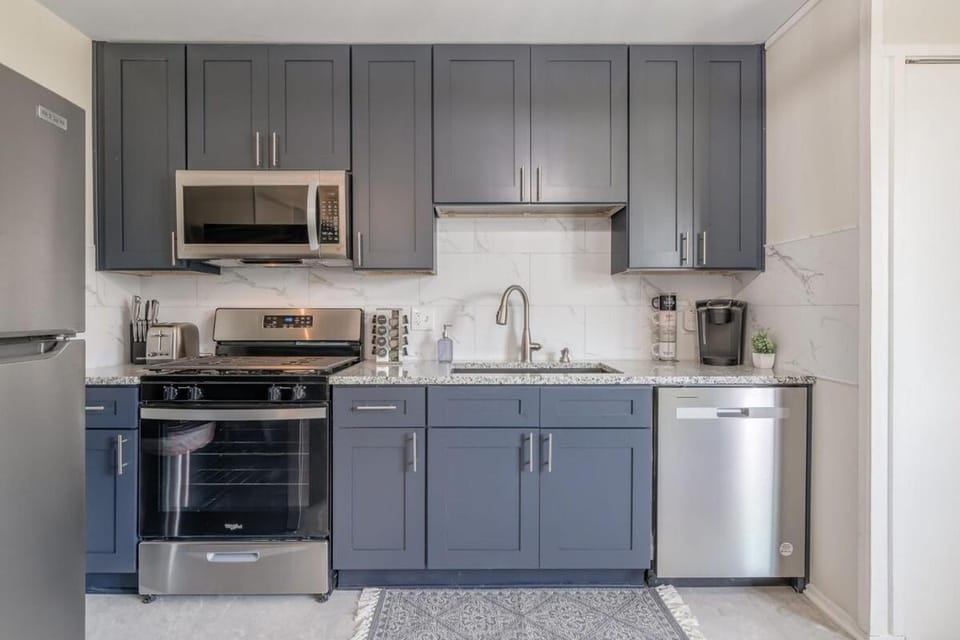 Coffee/tea facilities, Kitchen or kitchenette, dishwasher, oven, pet friendly, stove, toaster