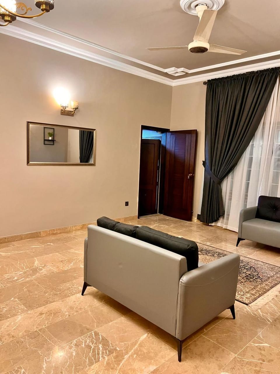 Sea view palace guest house Bed and Breakfast in Karachi
