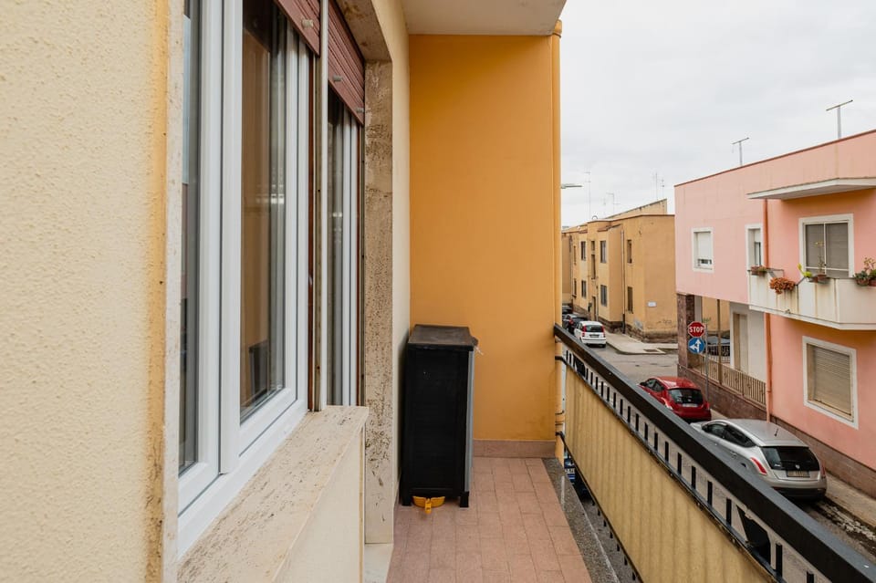 Property building, Day, Neighbourhood, View (from property/room), Balcony/Terrace, Street view