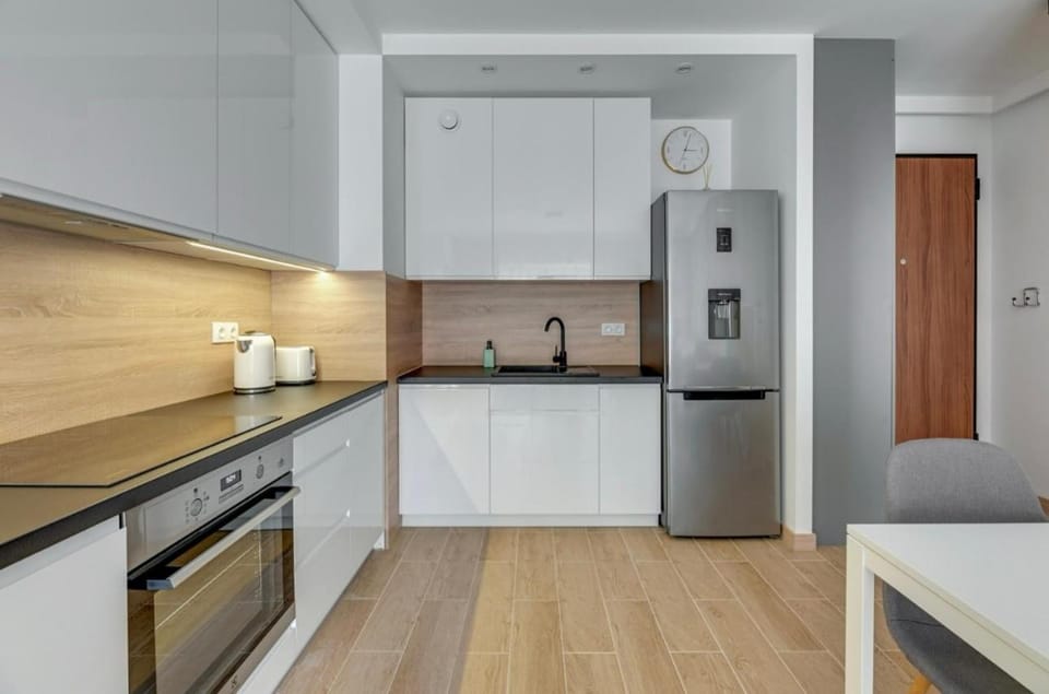 dishwasher, oven, kitchen