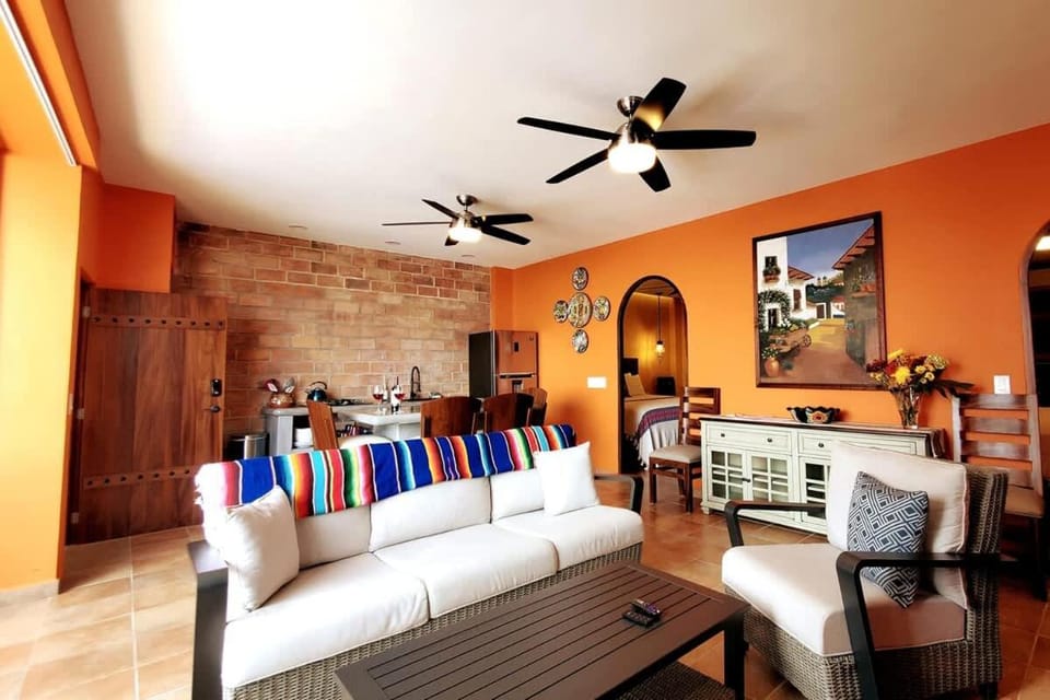 Living room, Dining area, kitchen