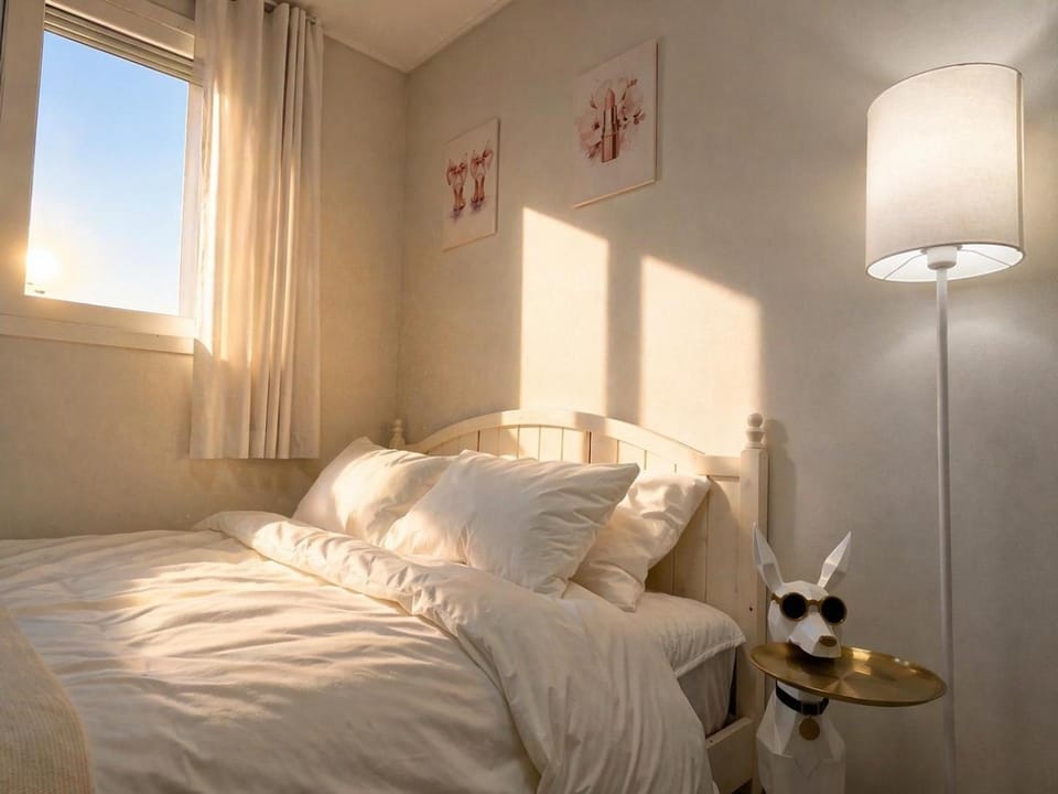 Hongdaeㅣ5-Star & NewㅣElevatorㅣBest ViewㅣVery close Apartment in Seoul