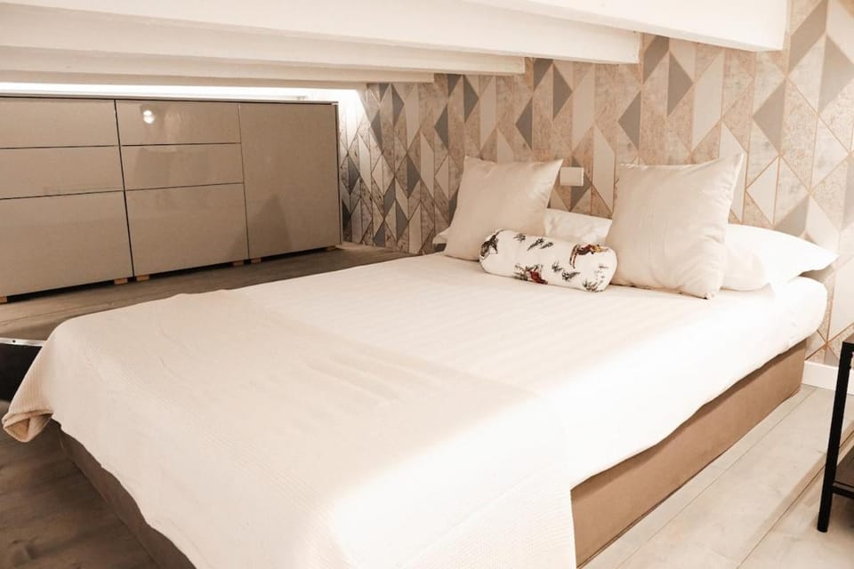 Bed, View (from property/room), Bedroom