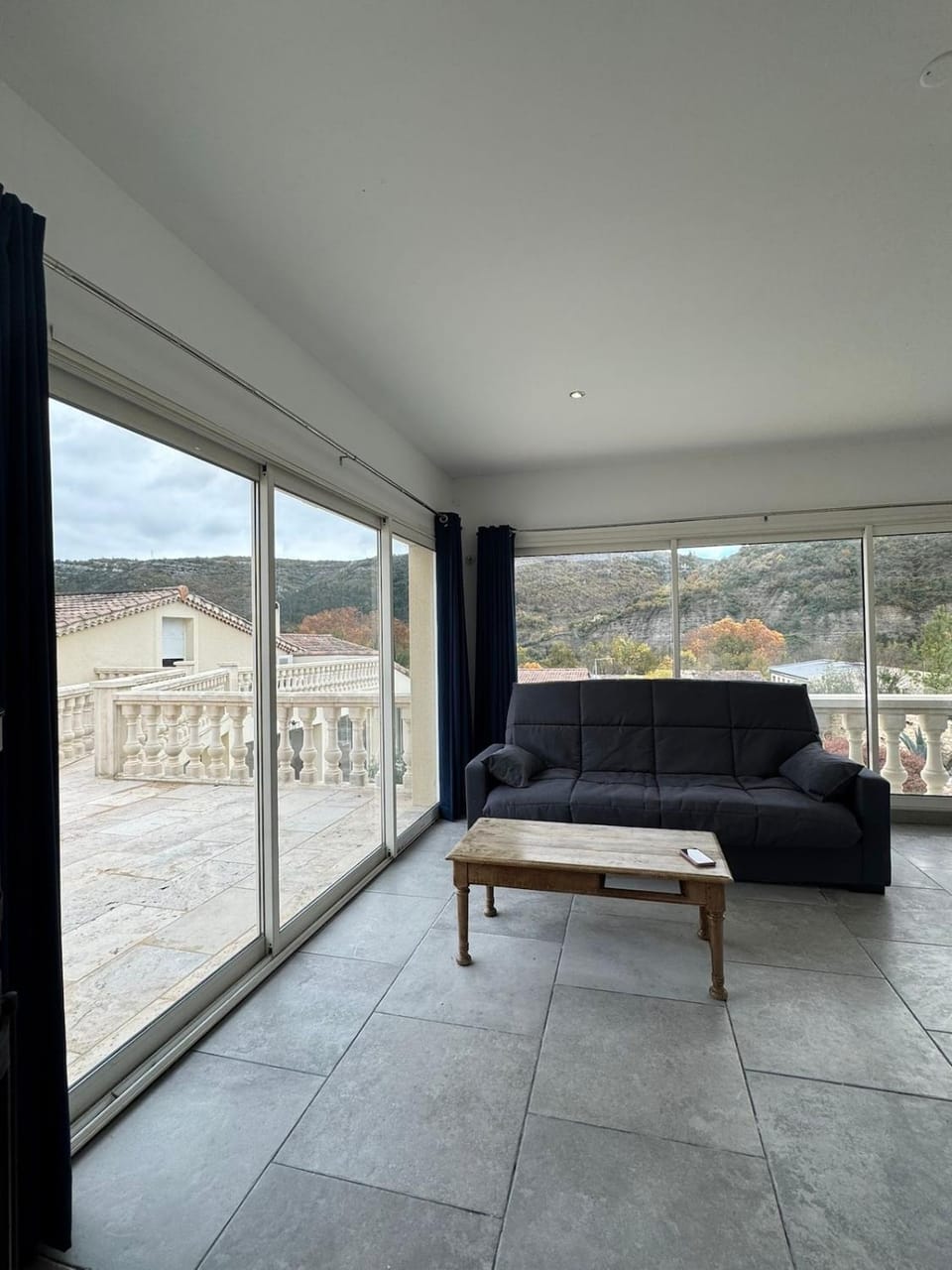 La Maison vue sur montagne House in Provence