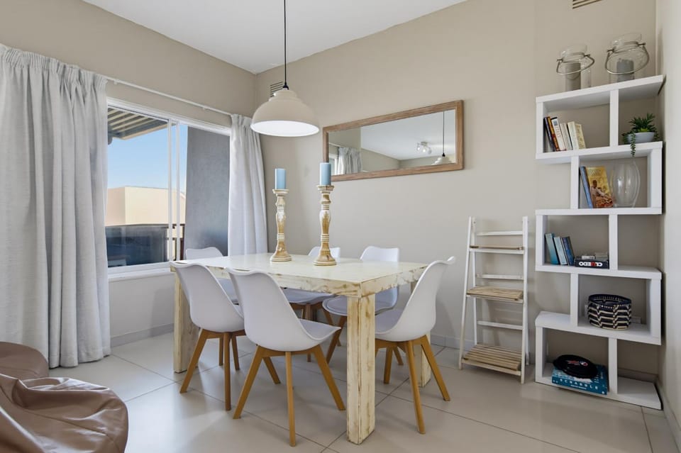 Sea View Escape Apartment in Dolphin Coast