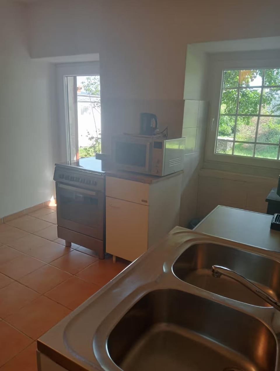 Kitchen or kitchenette