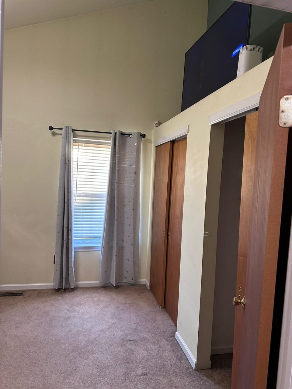 Home Stay Vacation rental in Prospect Park