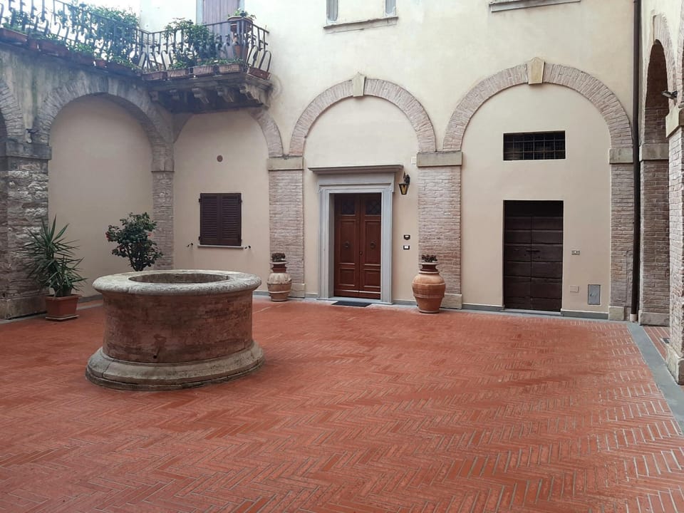Inner courtyard view