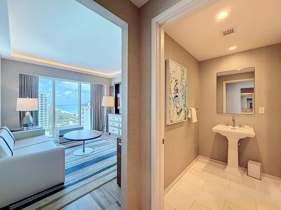 Bathroom, Living room