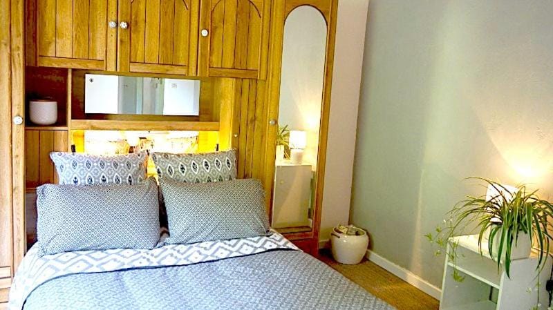 Belle maison de vacances indépendante, piscine et jardin privatifs & clôturés 30 minutes au sud Bordeaux House in Nouvelle-Aquitaine