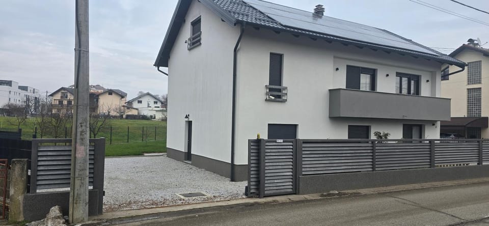Property building, Street view
