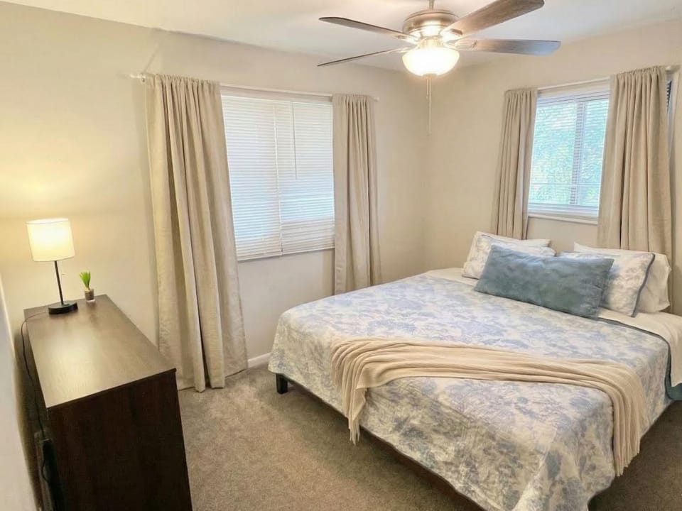 Bed, Bedroom