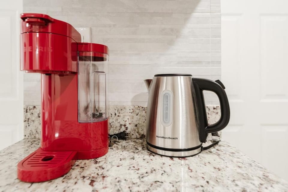 Coffee/tea facilities, Kitchen or kitchenette