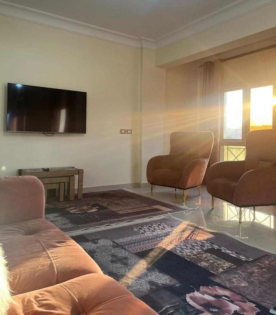 Cozy large apartment 200 Sqm 3 bedroom AC & WIFI Apartment in Egypt