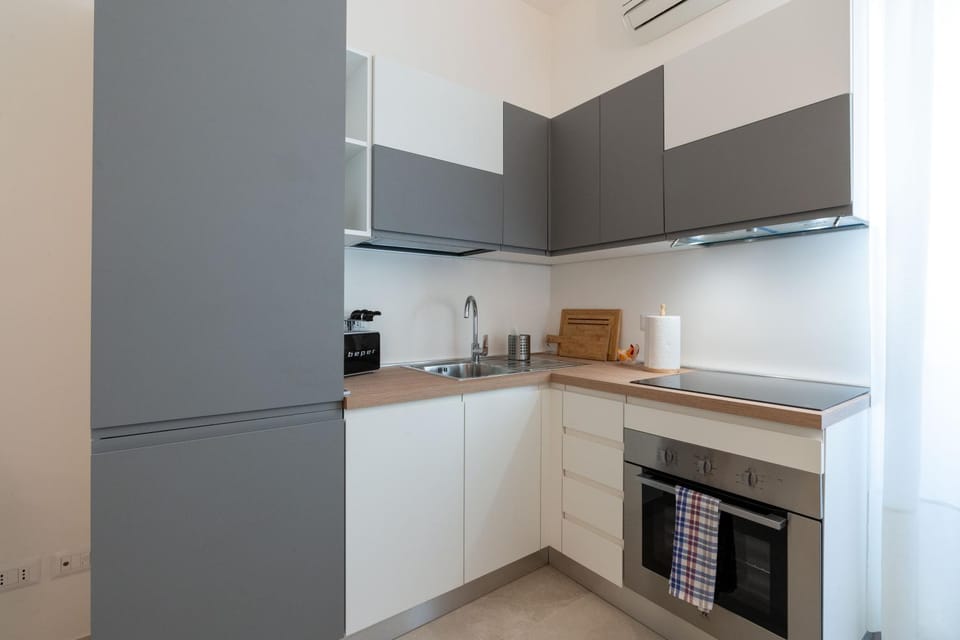 Kitchen or kitchenette, stove