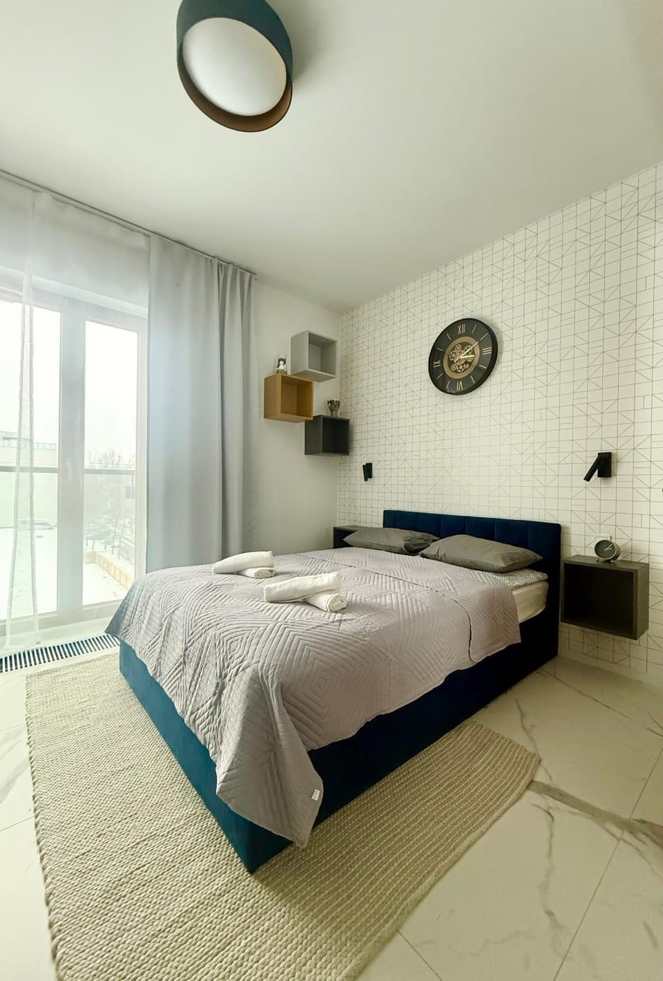 Bed, Decorative detail, Seating area, Bedroom