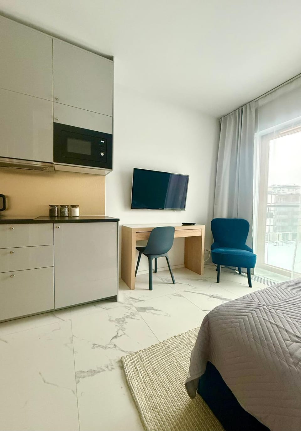 TV and multimedia, Kitchen or kitchenette, Living room