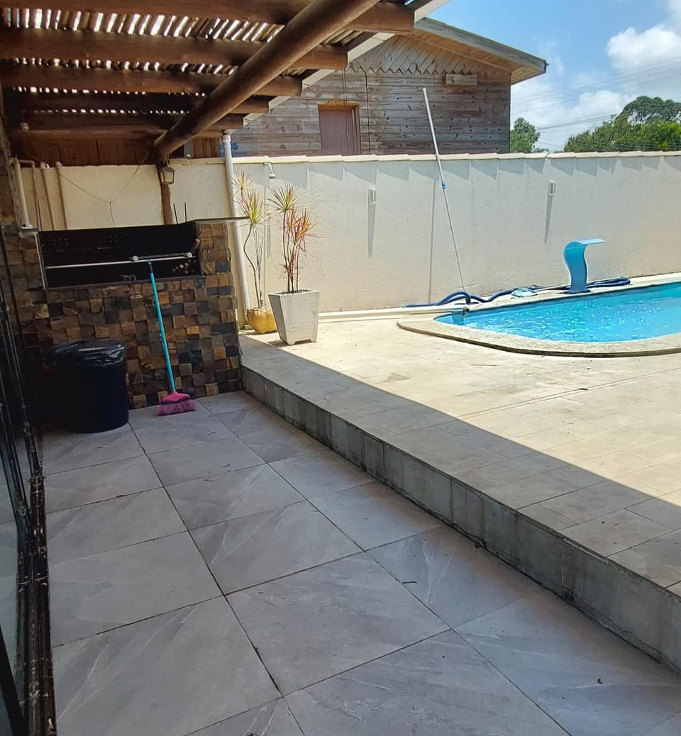 BBQ facilities, Swimming pool