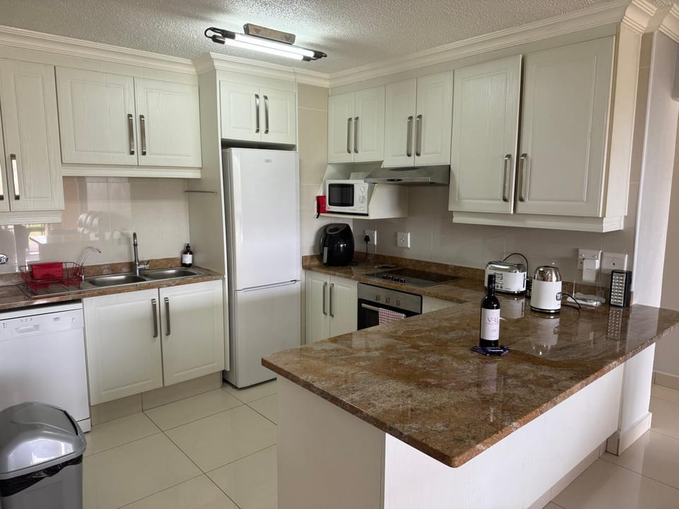 34 Laguna La Crete Apartment in Margate