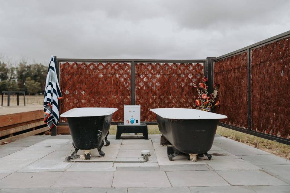 Hot Tub, Hot Tub