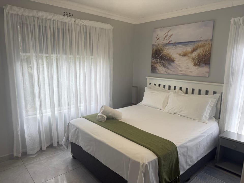 64 Laguna La Crete Apartment in Margate