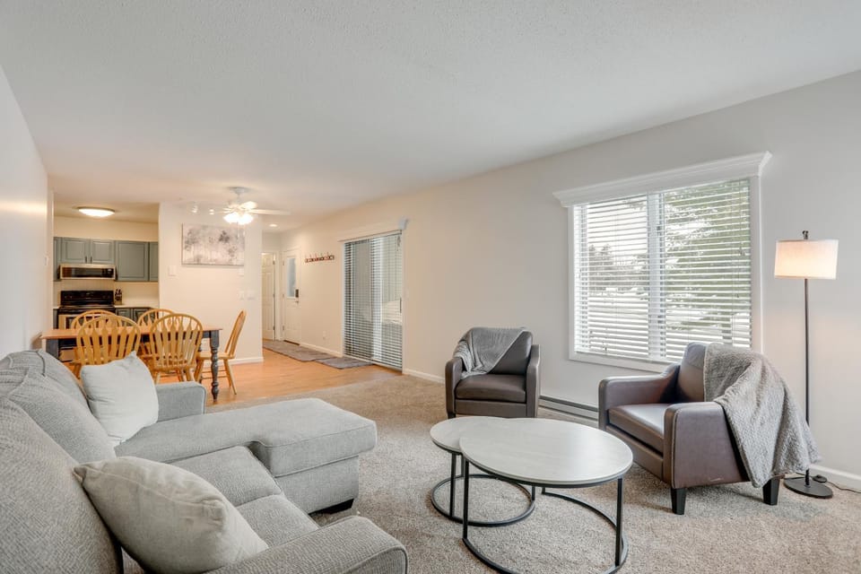 Walk to Golf Course! Clymer Summer Escape w/ Deck House in Allegheny River