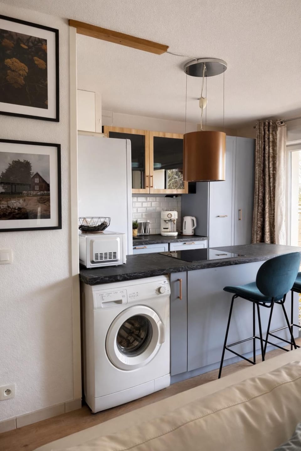 Kitchen or kitchenette, Dining area, dishwasher, oven, stove, washing machine