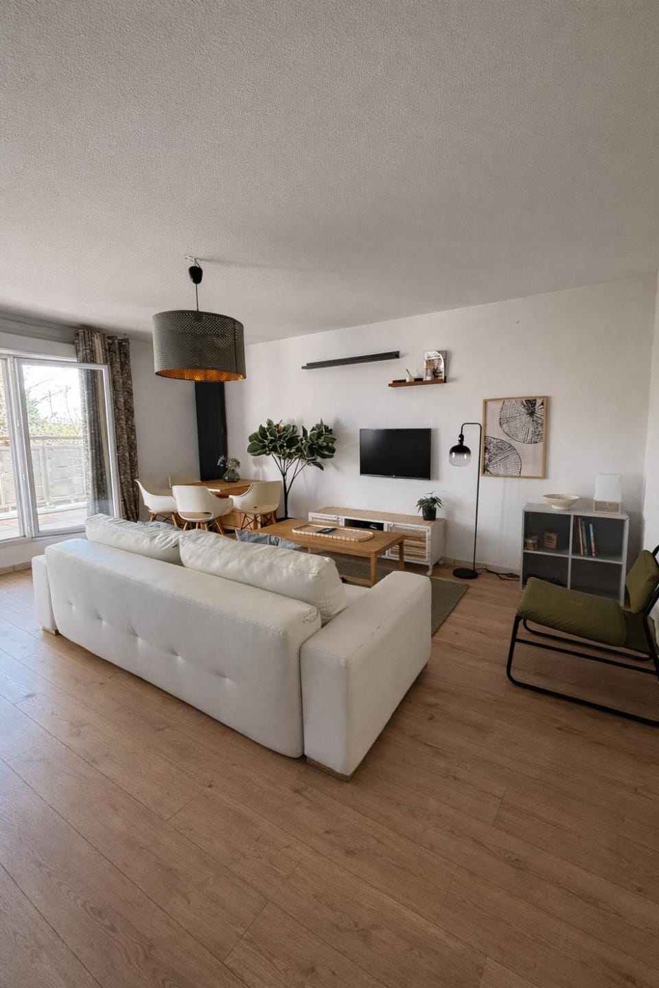 Communal lounge/ TV room, TV and multimedia, Living room, Seating area