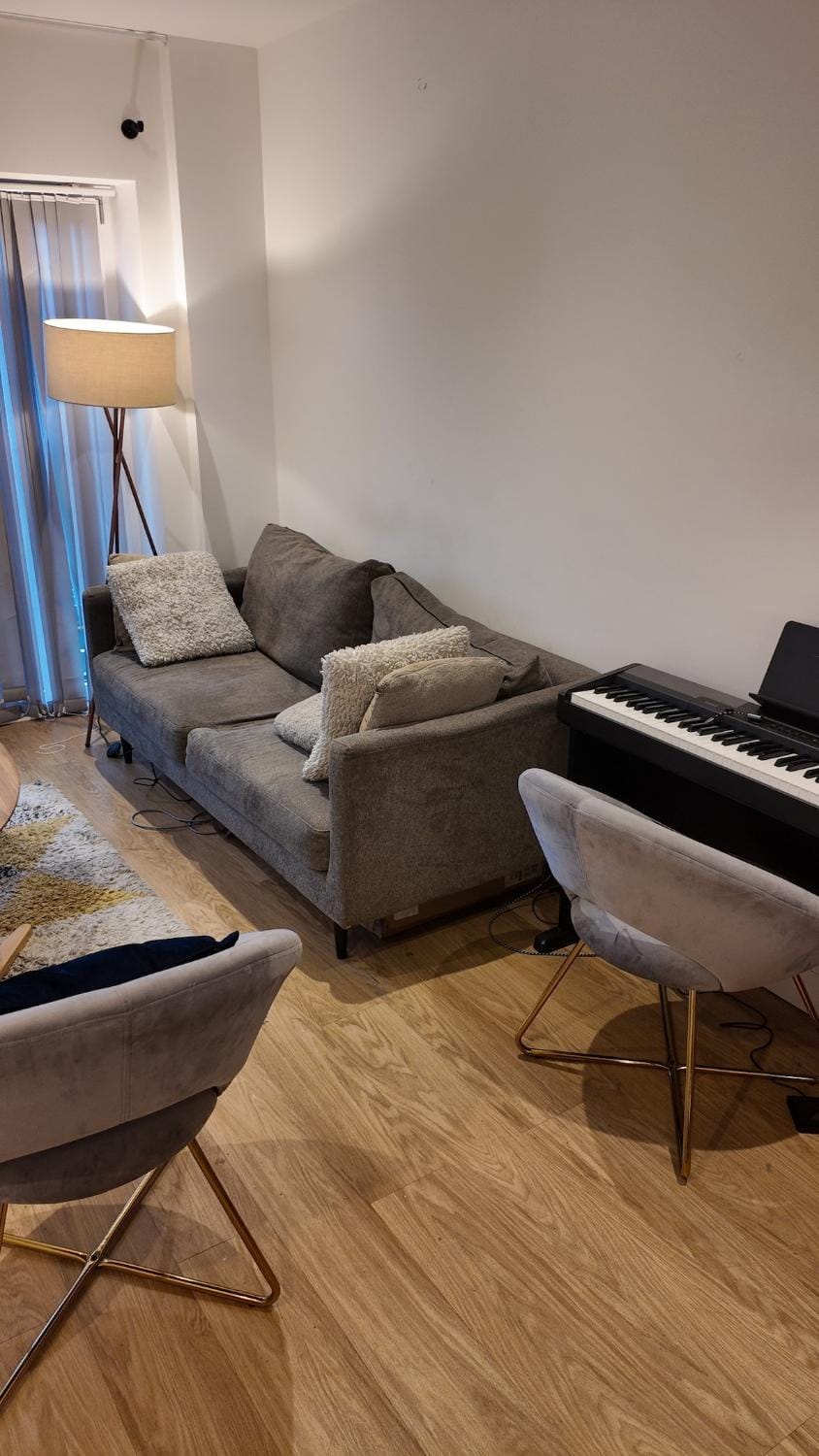 Modern City Apartment Work & Relax in Comfort Apartment in Birmingham
