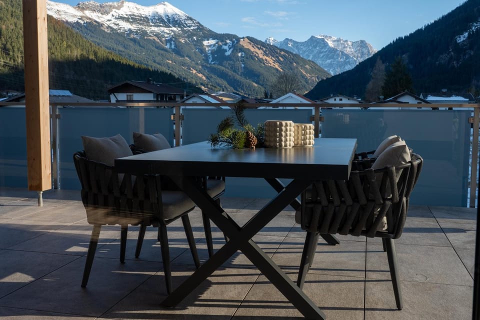 Landmark view, Mountain view