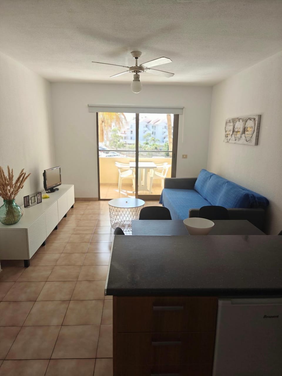Living room, Food
