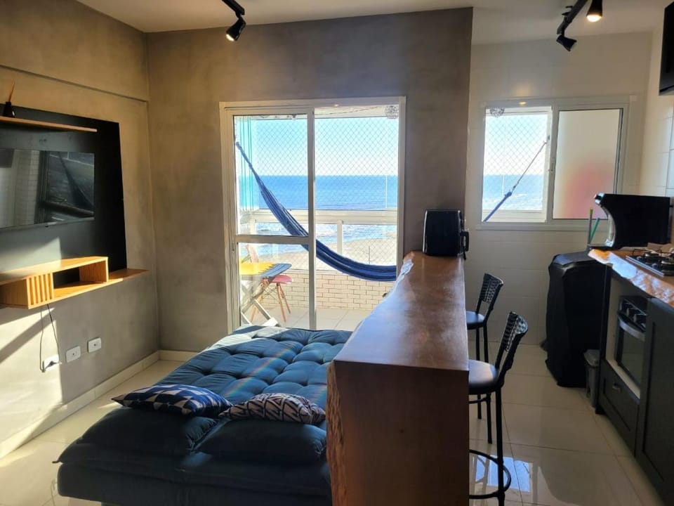 Apê Sol & Sal com vista mar incrível e Piscina Apartment in State of São Paulo