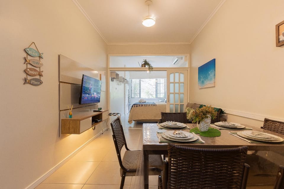 Spacious and Quiet Studio Near the Beach Apartment in Rio de Janeiro