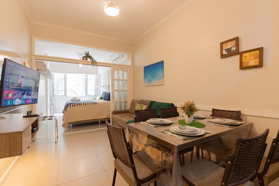 Spacious and Quiet Studio Near the Beach Apartment in Rio de Janeiro