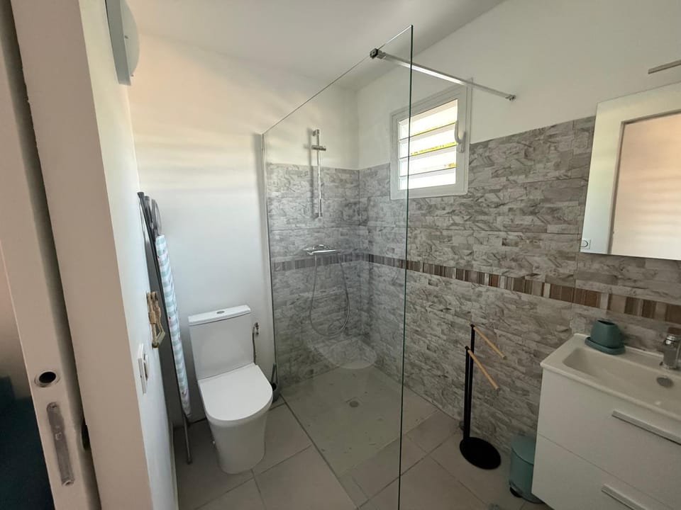 Rayon Cotta Apartment in Sainte-Anne