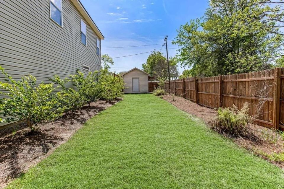 Southern Comfort - Near Downtown, Forsyth Park, & Tybee Beach - Dog Friendly! House in Savannah
