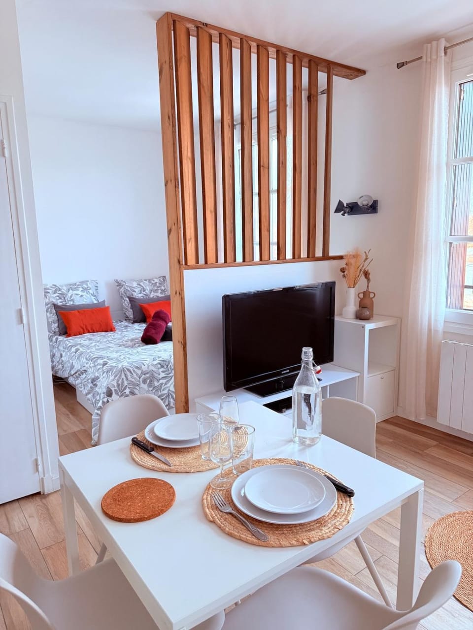 Communal lounge/ TV room, Bedroom